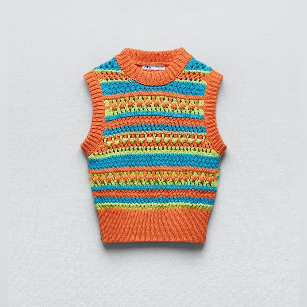 Zara Textured Knit Vest. Small. NWT